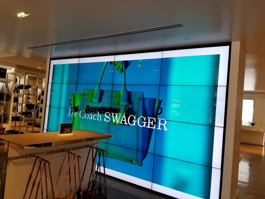 Mounted display screen