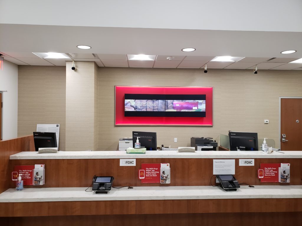 Commercial display setup